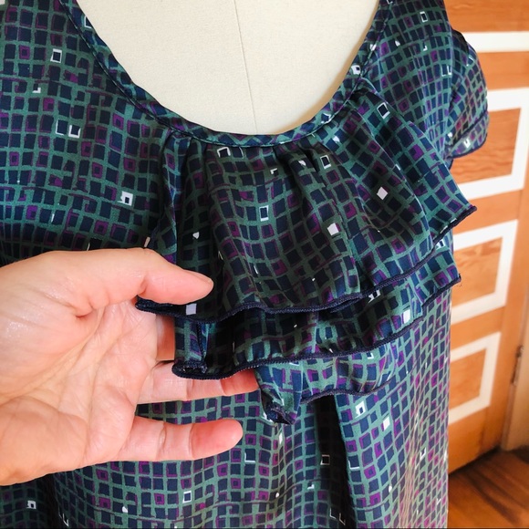 Clara Vitti satin top with ruffles size L green - Picture 3 of 6